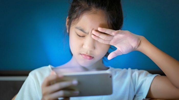 Pengaruh Gadget Terhadap Perkembangan Anak Wamendikdasmen Ingatkan Bahaya Brain Rot pada Anak Akibat Gadget